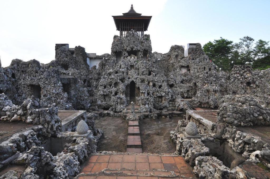 Bentani Hotel & Residence Cirebon Kültér fotó