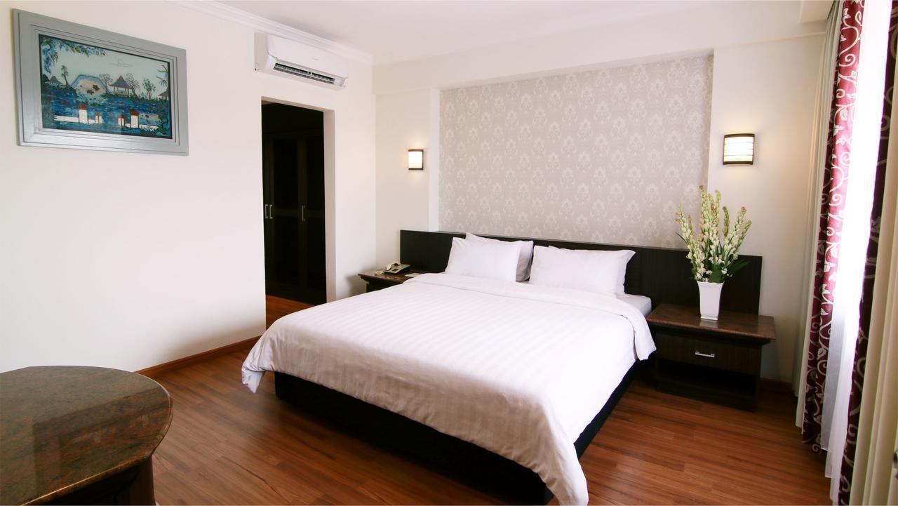 Bentani Hotel & Residence Cirebon Kültér fotó