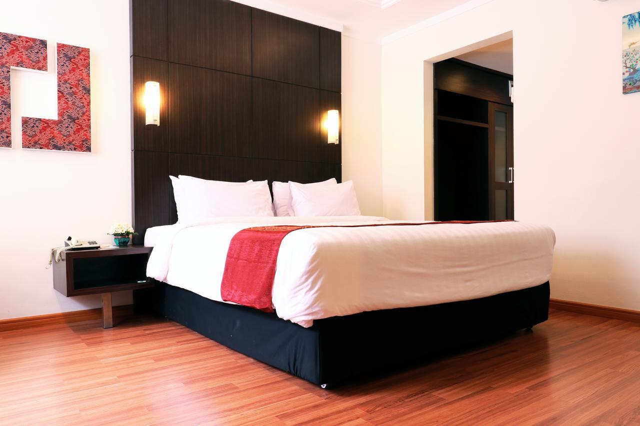 Bentani Hotel & Residence Cirebon Kültér fotó