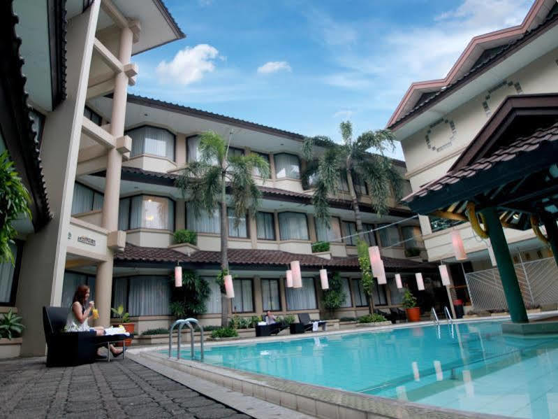 Bentani Hotel & Residence Cirebon Kültér fotó