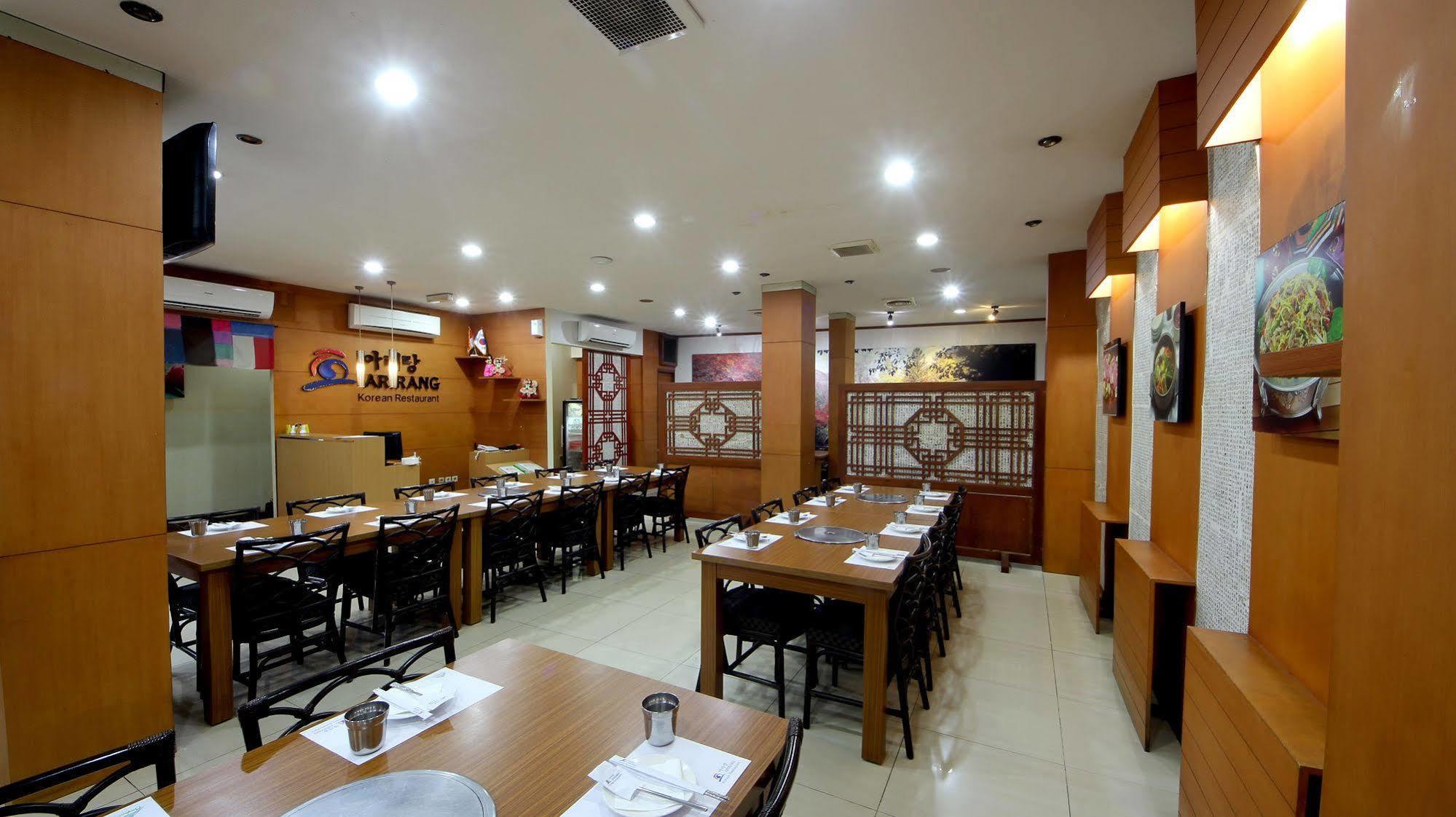 Bentani Hotel & Residence Cirebon Kültér fotó