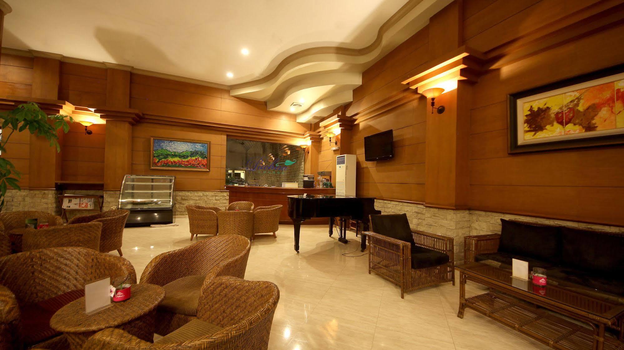 Bentani Hotel & Residence Cirebon Kültér fotó